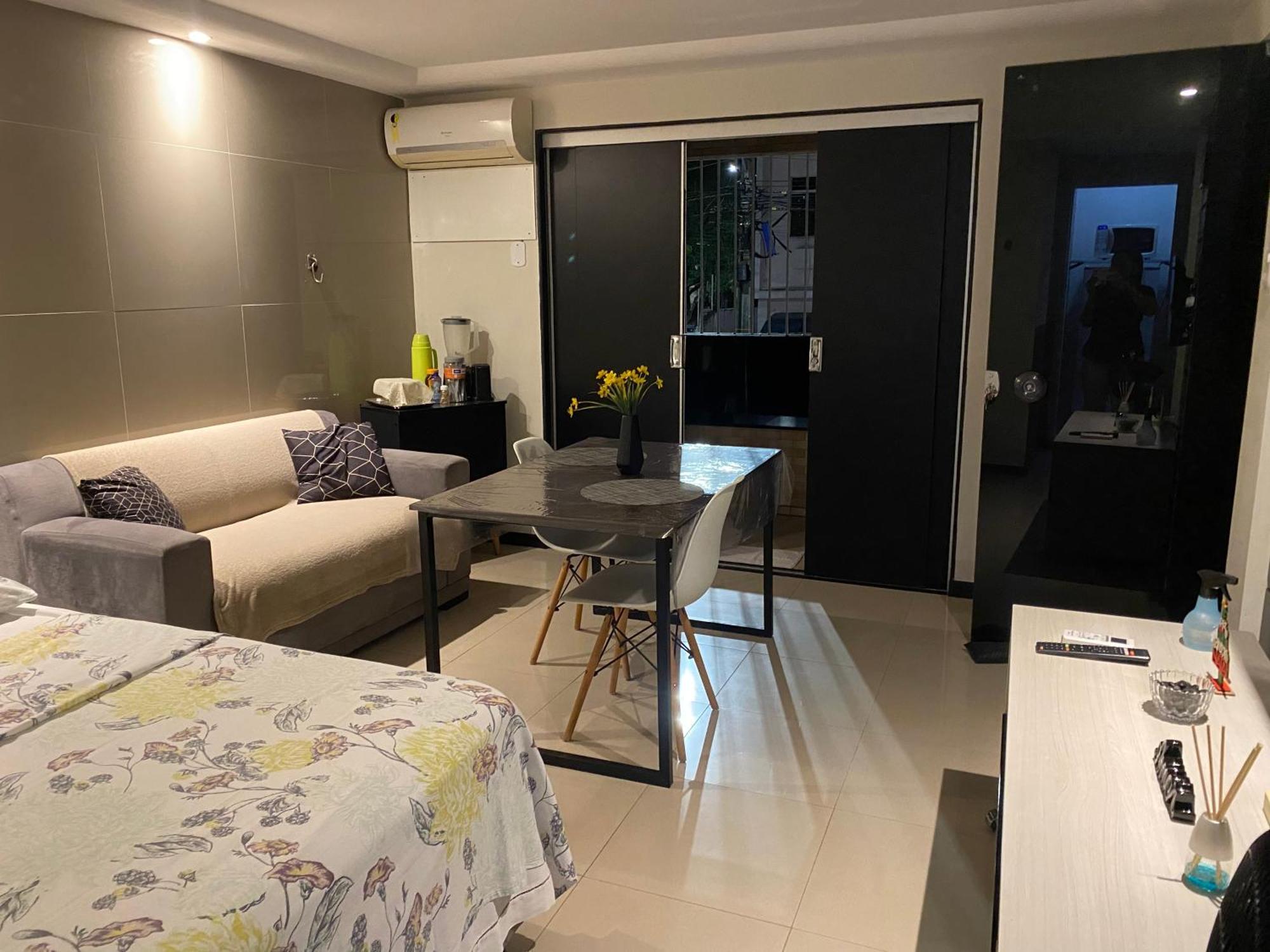 Flat Aju - Um jeitinho especial de se hospedar em Aracaju. Uma verdadeira suíte master todo mobiliado no capricho só para você. Exterior foto